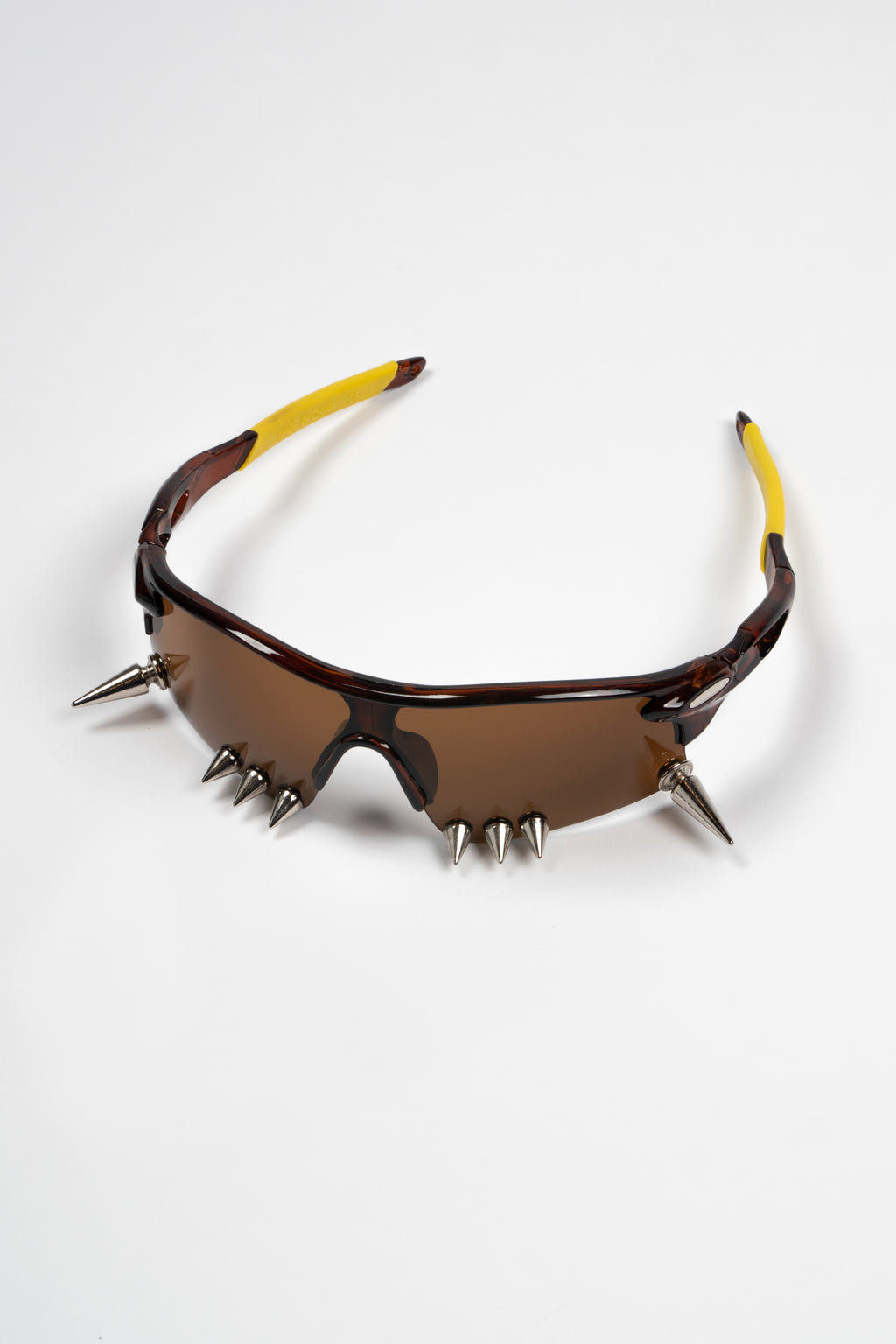 Spiked glasses