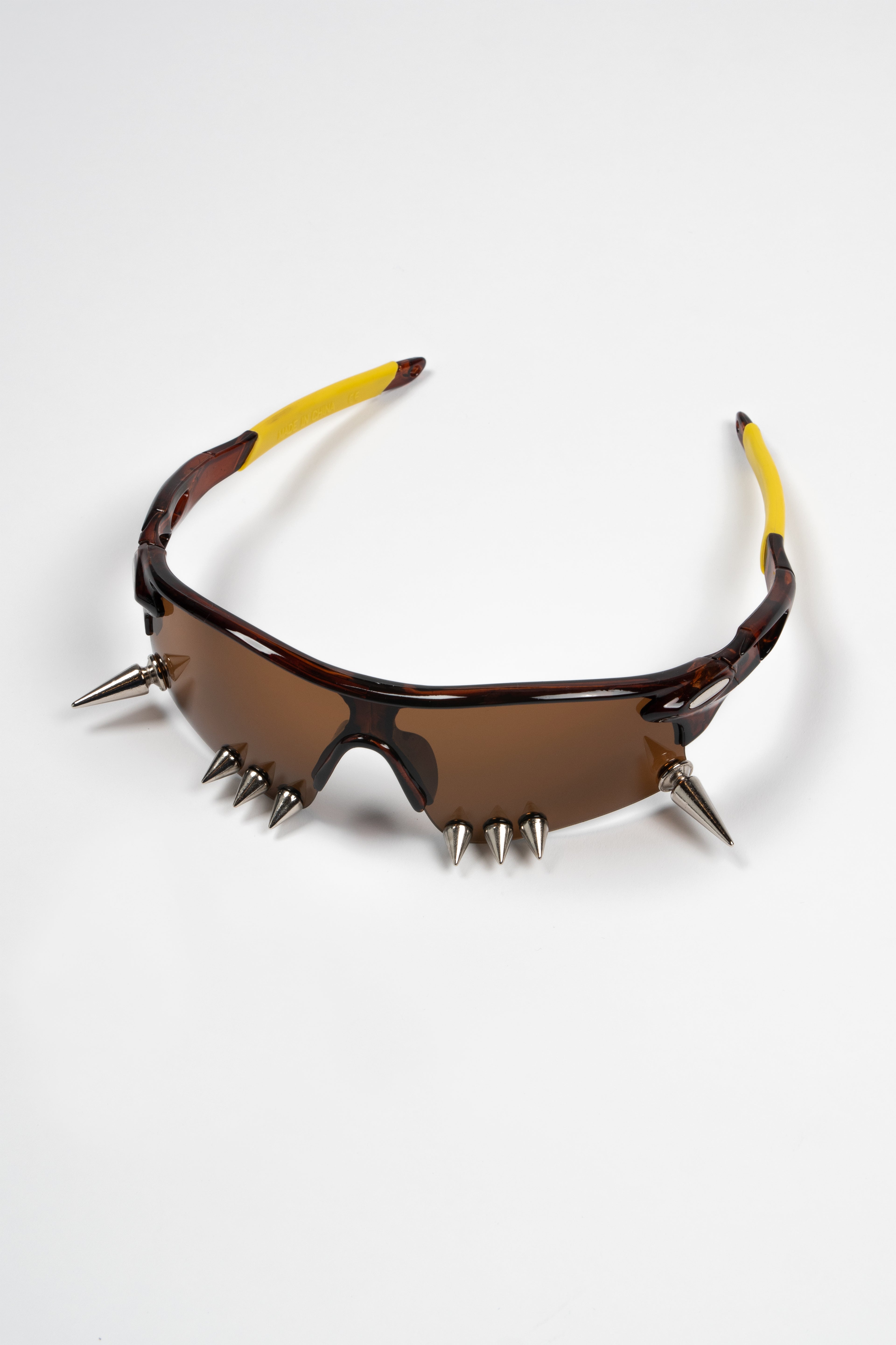 Spiked glasses